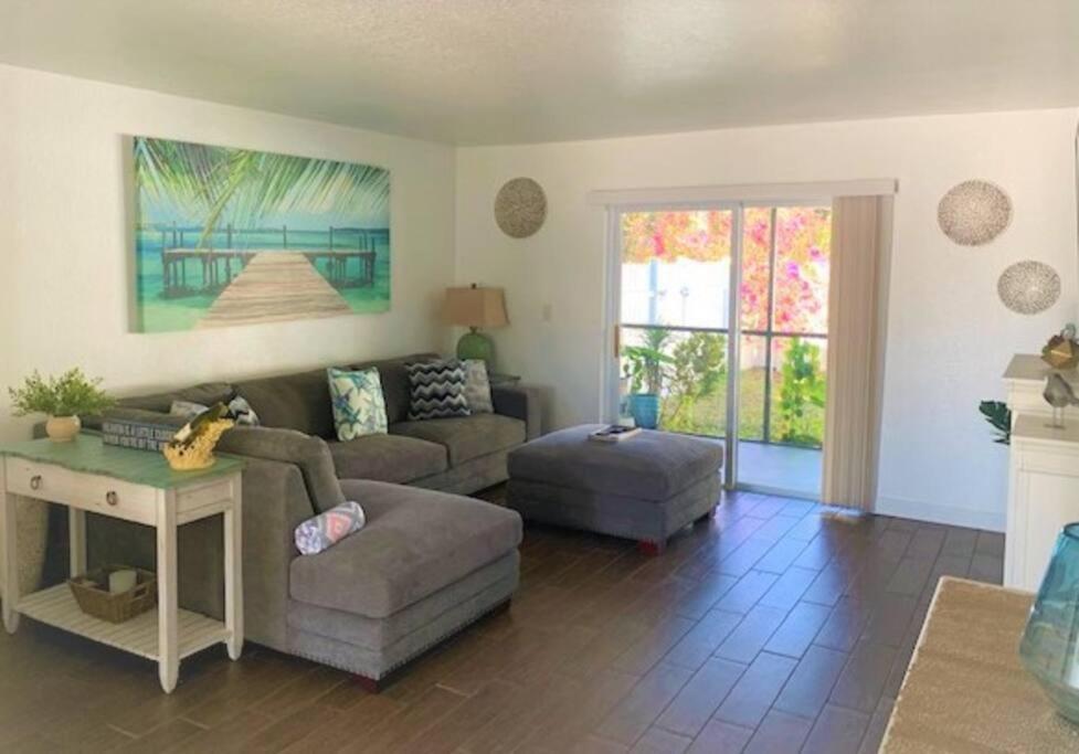 Beautiful Bright&Sparkling 2Bed 1Bath Beach Retreat - Unit 212 Cocoa Beach Exterior foto